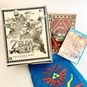Legend of Zelda Hyrule Warriors Treasure Box Blue Scarf WiiU Game Artbook